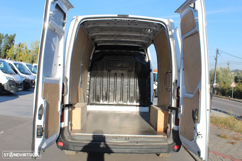 Renault Master 2.3 dCi L2H2 // Caixa Automática - 8
