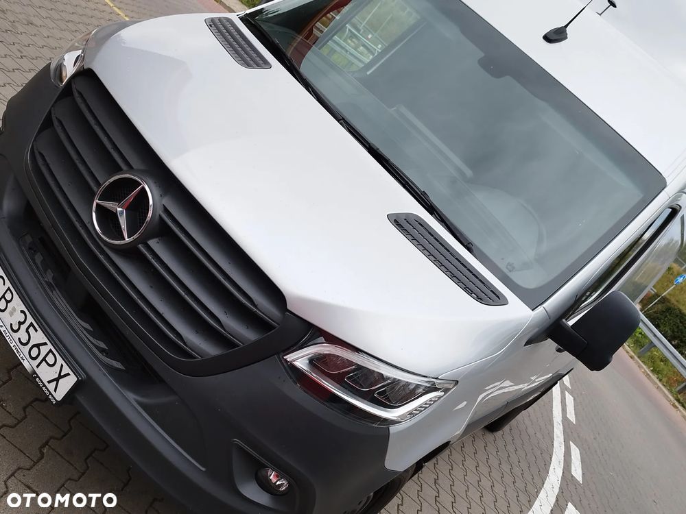 Mercedes-Benz Sprinter - 18