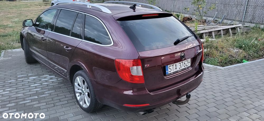 Skoda Superb 2.0 TDI Elegance - 3