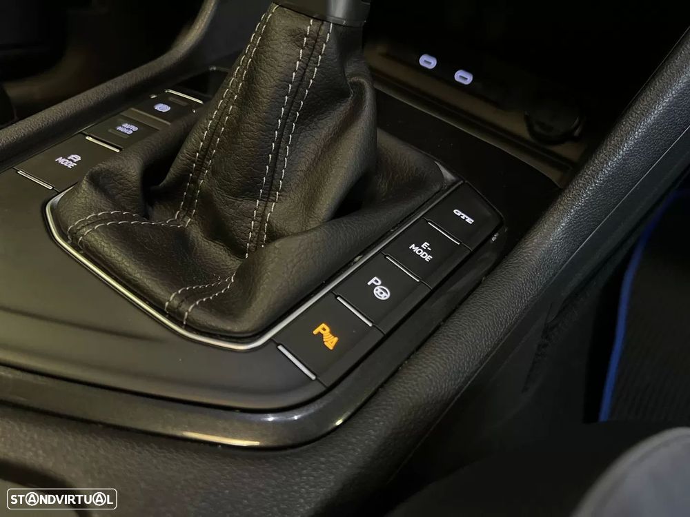 VW Tiguan 1.4 TSI eHybrid R-Line DSG - 42
