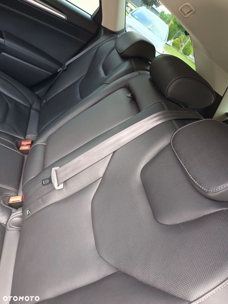 Ford Mondeo 2.0 TDCi Titanium PowerShift - 17