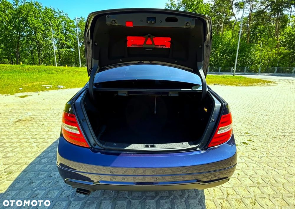 Mercedes-Benz Klasa C 200 CGI Automatik BlueEFFICIENCY Avantgarde - 7