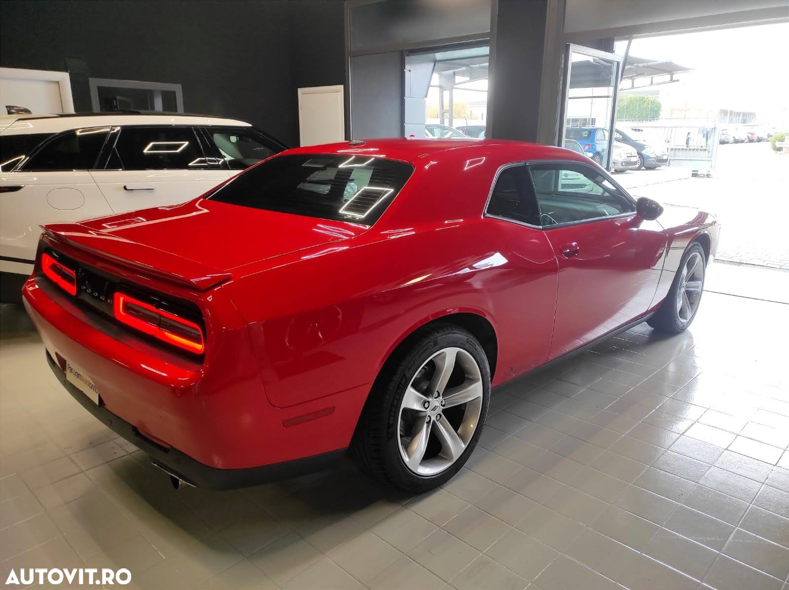 Dodge Challenger Automatik SXT Plus - 10