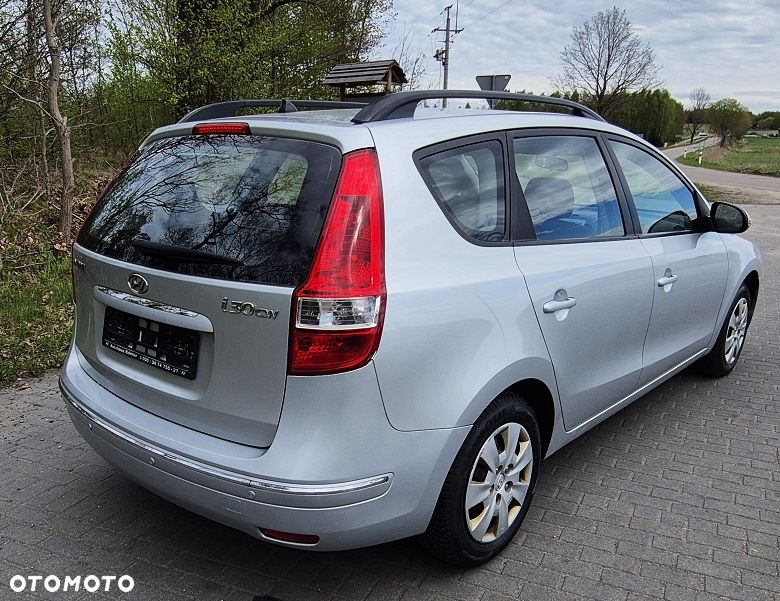 Hyundai i30 i30cw 1.6 Edition Plus - 8
