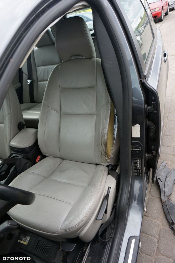 VOLVO V50  KOMBI 2007 455-16 2.0 D D4204T 136KM MMT6 SZARY na części - 14