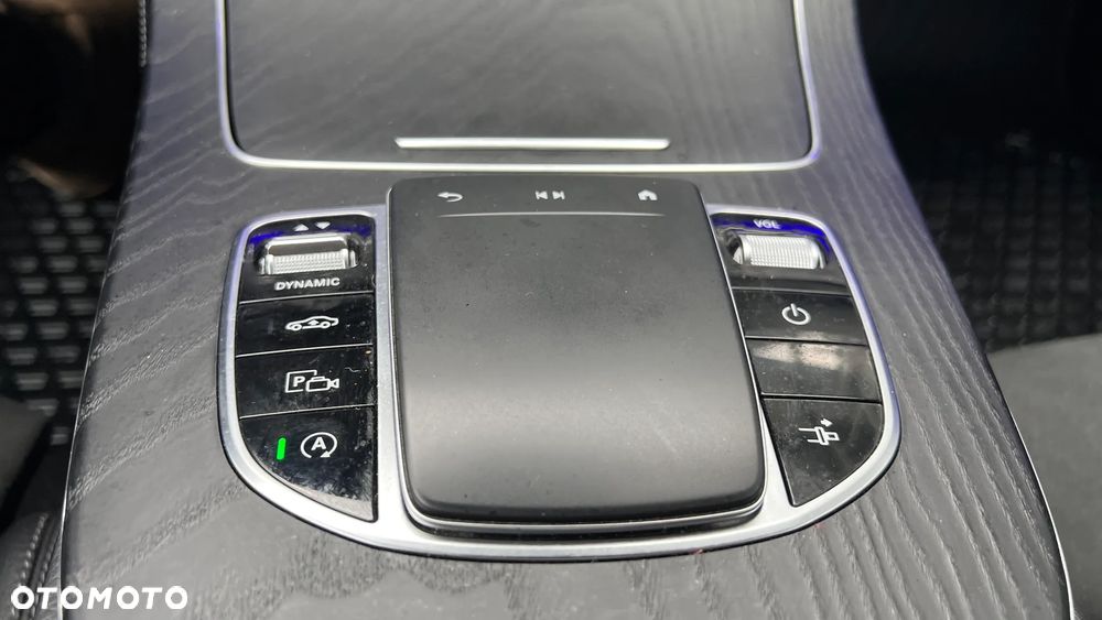 Mercedes-Benz Klasa E - 17