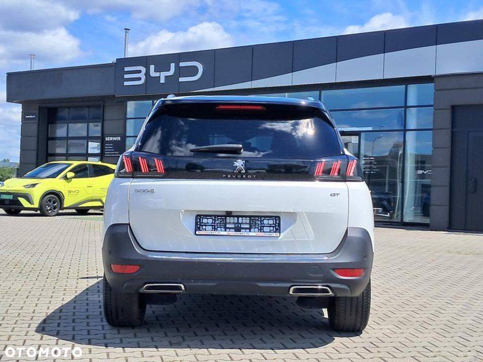 Peugeot 5008 - 8