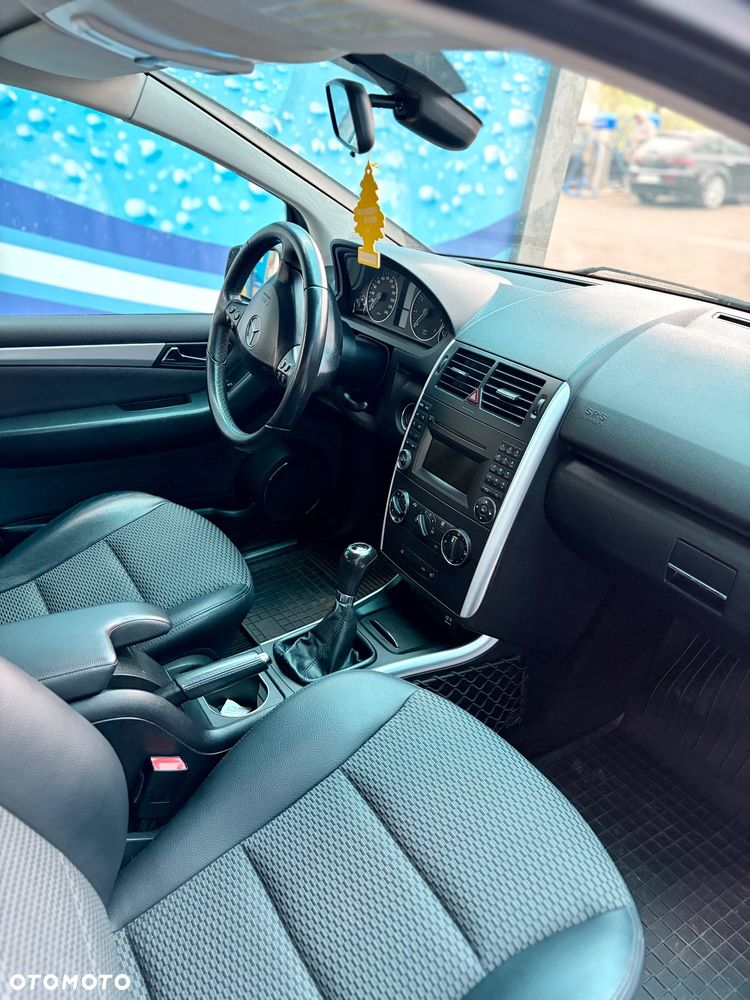 Mercedes-Benz Klasa A 160 BlueEFFICIENCY Avantgarde - 18