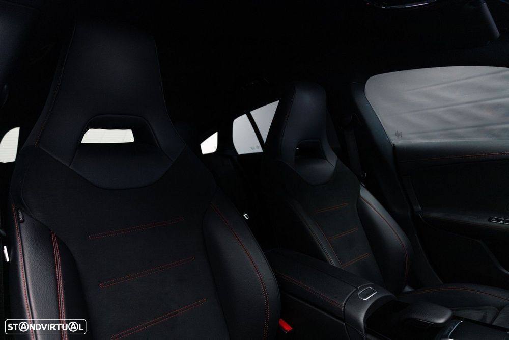 Mercedes-Benz CLA 250 e Shooting Brake AMG Line - 21