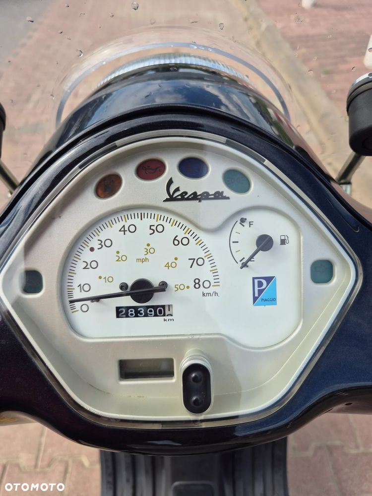 Piaggio Vespa - 7