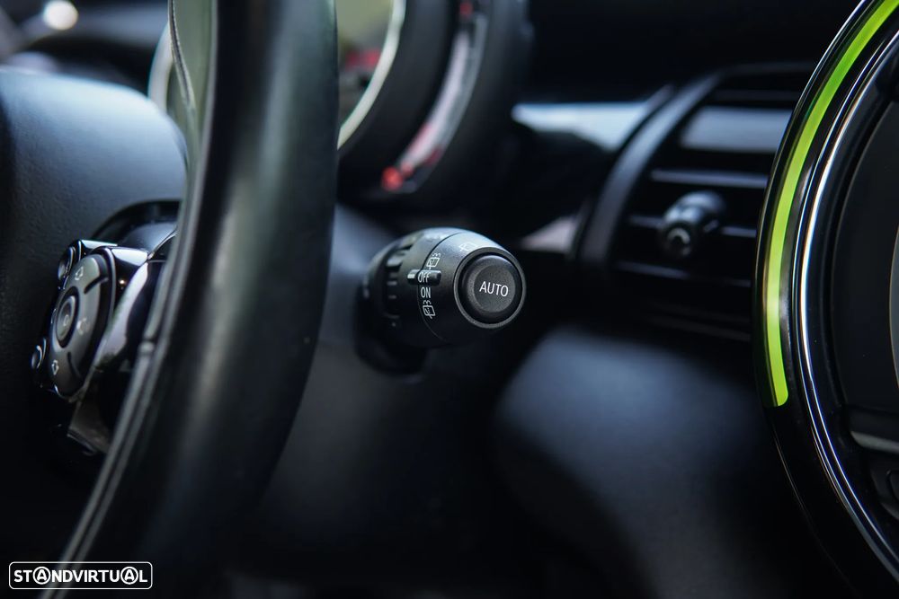 MINI 3 Portas Cooper D - 34