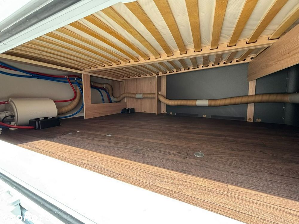KNAUS Sport 450 FU - z łóżkiem francuskim! DMC 1400 KG - 8