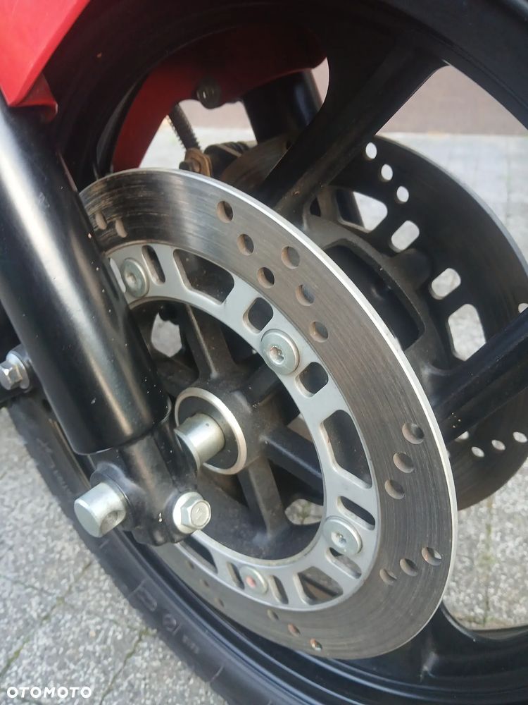 Kawasaki GPX - 16