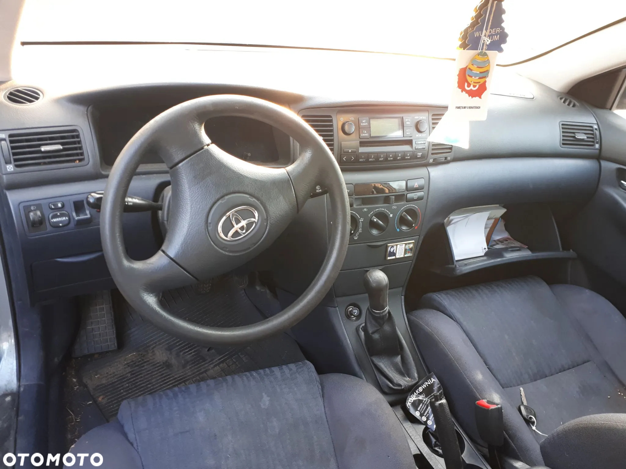 TOYOTA COROLLA E12 3D 1.4 16V 01-04 KLAPKA WLEWU PALIWA 8Q3 - 19