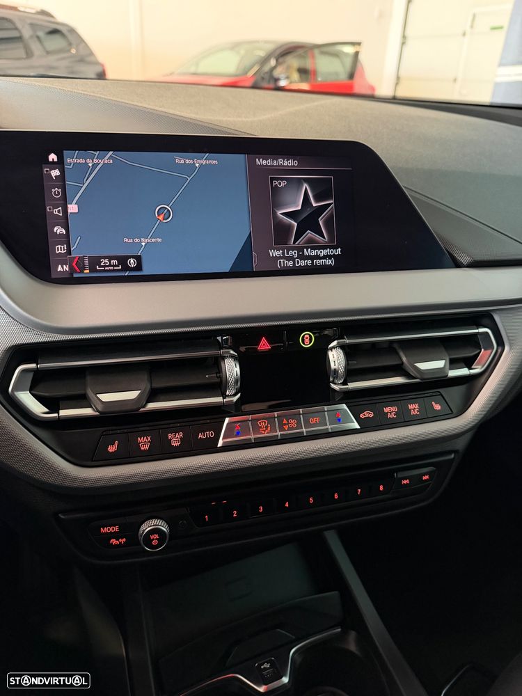 BMW 118 i Advantage - 12