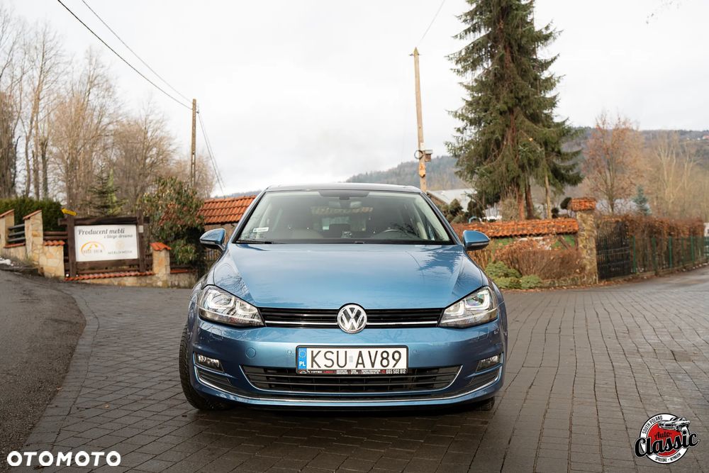 Volkswagen Golf - 1