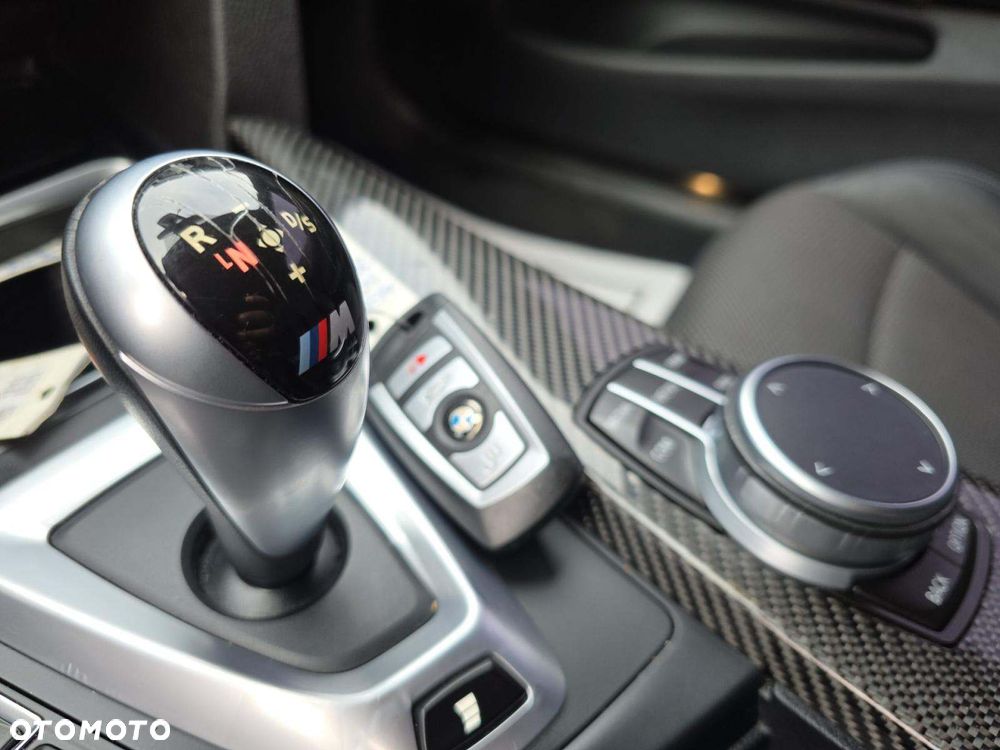 BMW M4 DKG - 10
