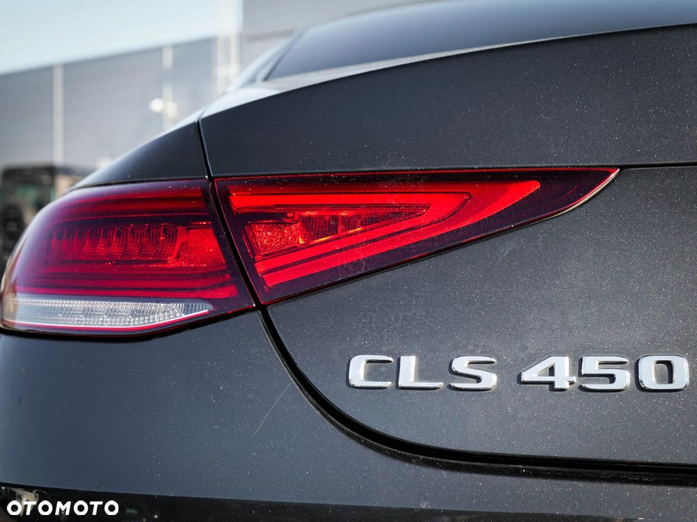 Mercedes-Benz CLS - 10