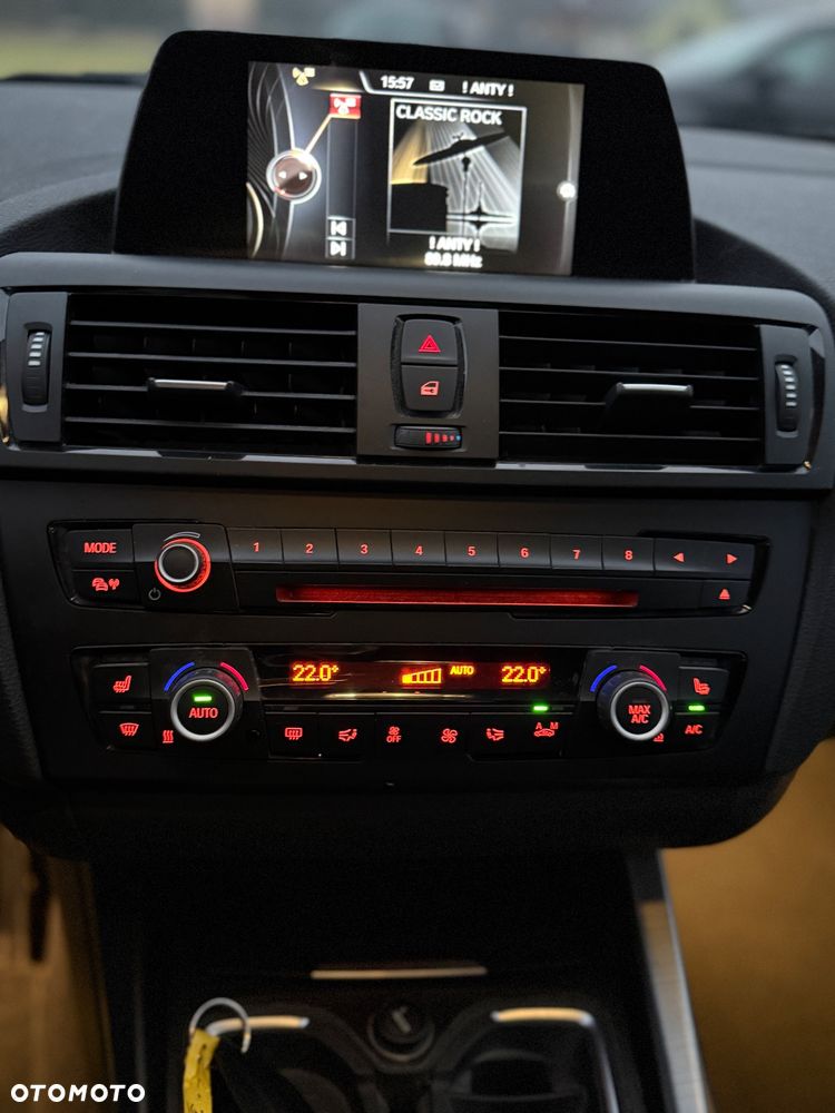 BMW Seria 1 116i - 16