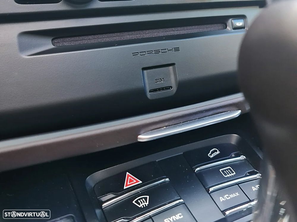 Porsche Macan Turbo - 19