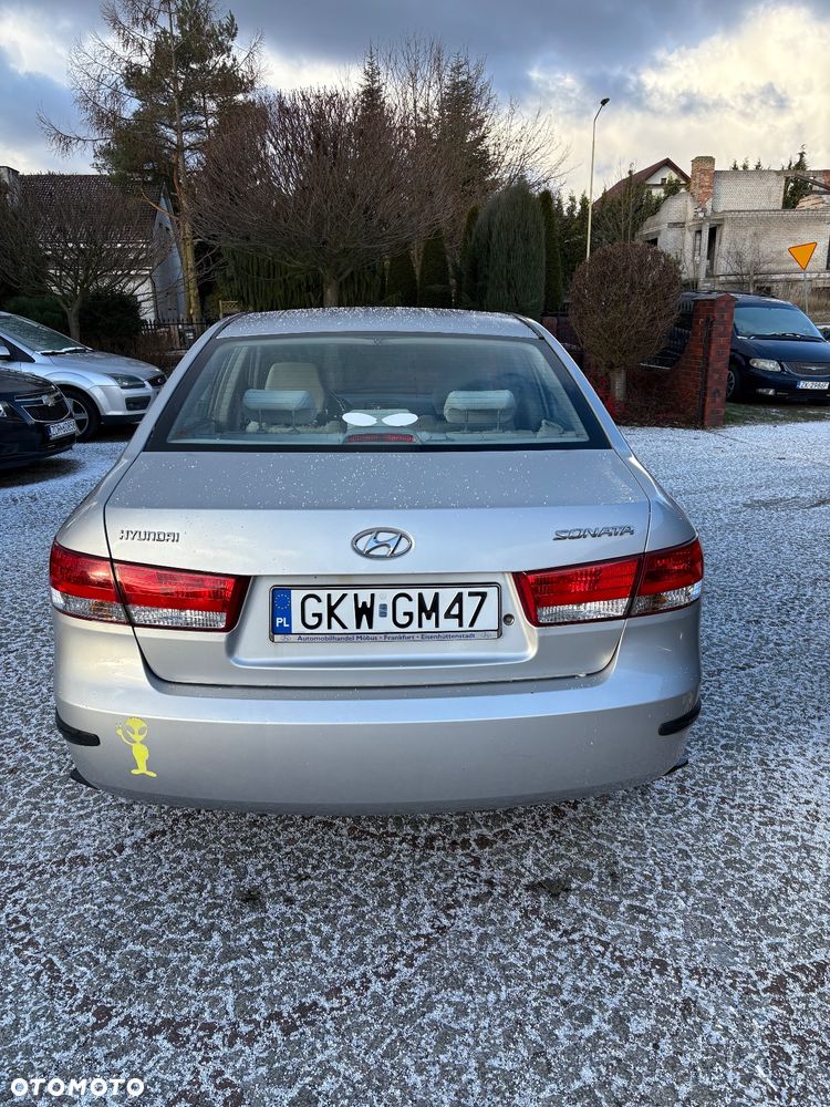 Hyundai Sonata 2.4 GLS - 8