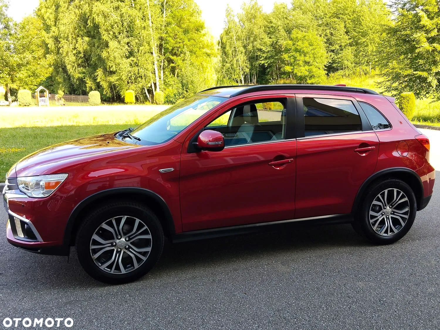Mitsubishi ASX 1.6 Black Edition - 9