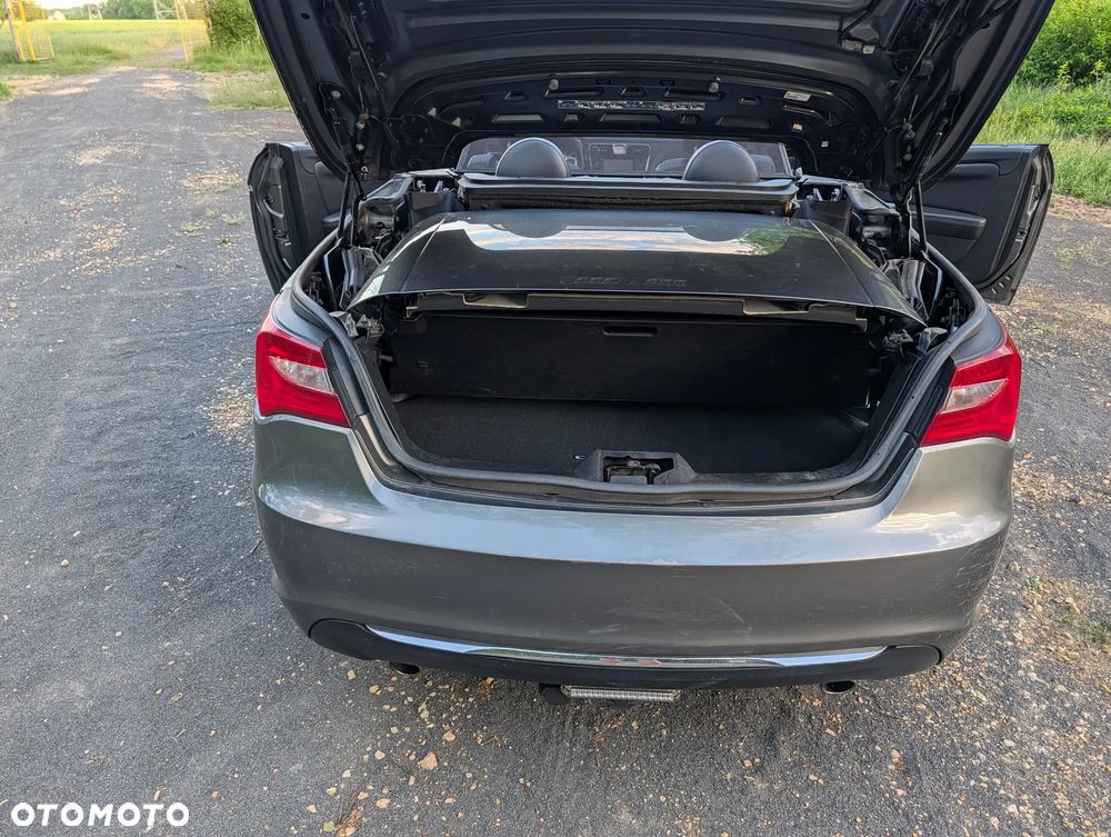 Chrysler 200 - 25
