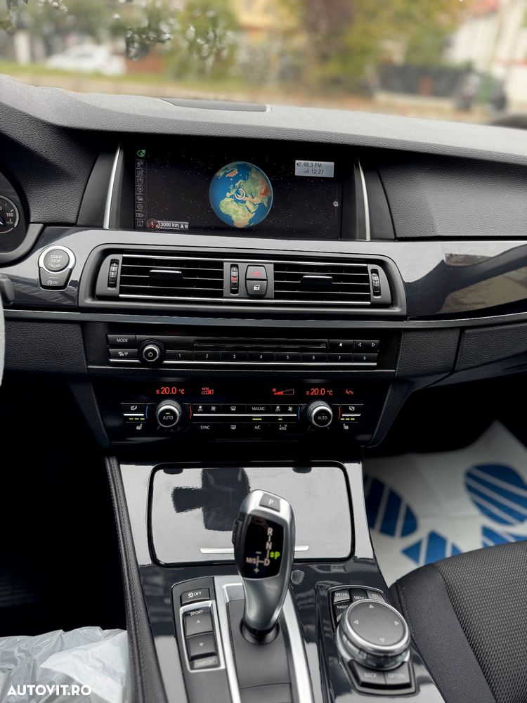 BMW Seria 5 520d Touring Aut. - 8