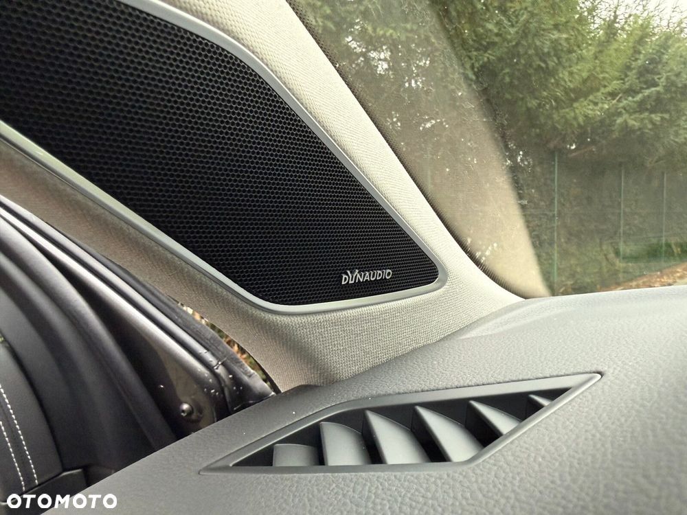 Volkswagen Touareg - 15