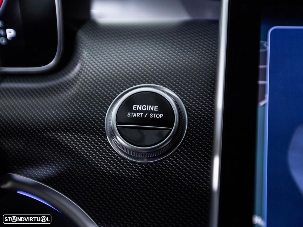 Mercedes-Benz C 300 e T 9G-TRONIC AMG Line - 25