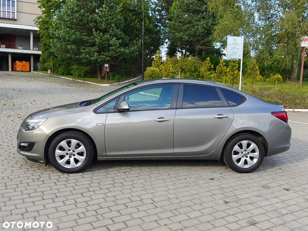 Opel Astra 1.6 Energy EU6 - 9