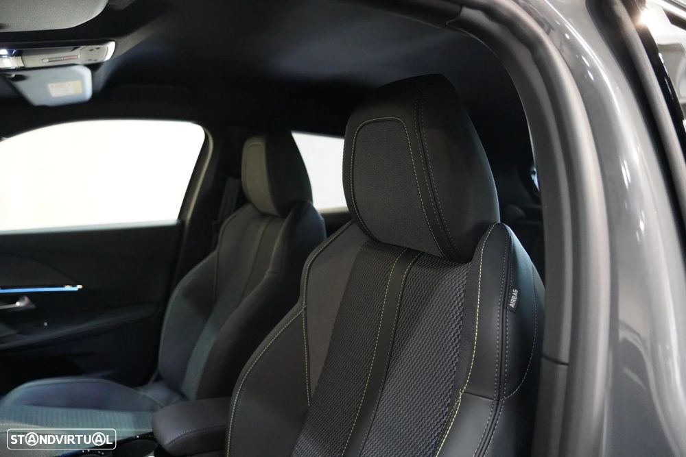 Peugeot e-2008 - 25