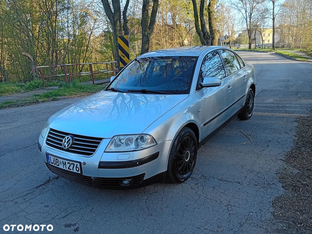 Volkswagen Passat 1.6 GL - 2