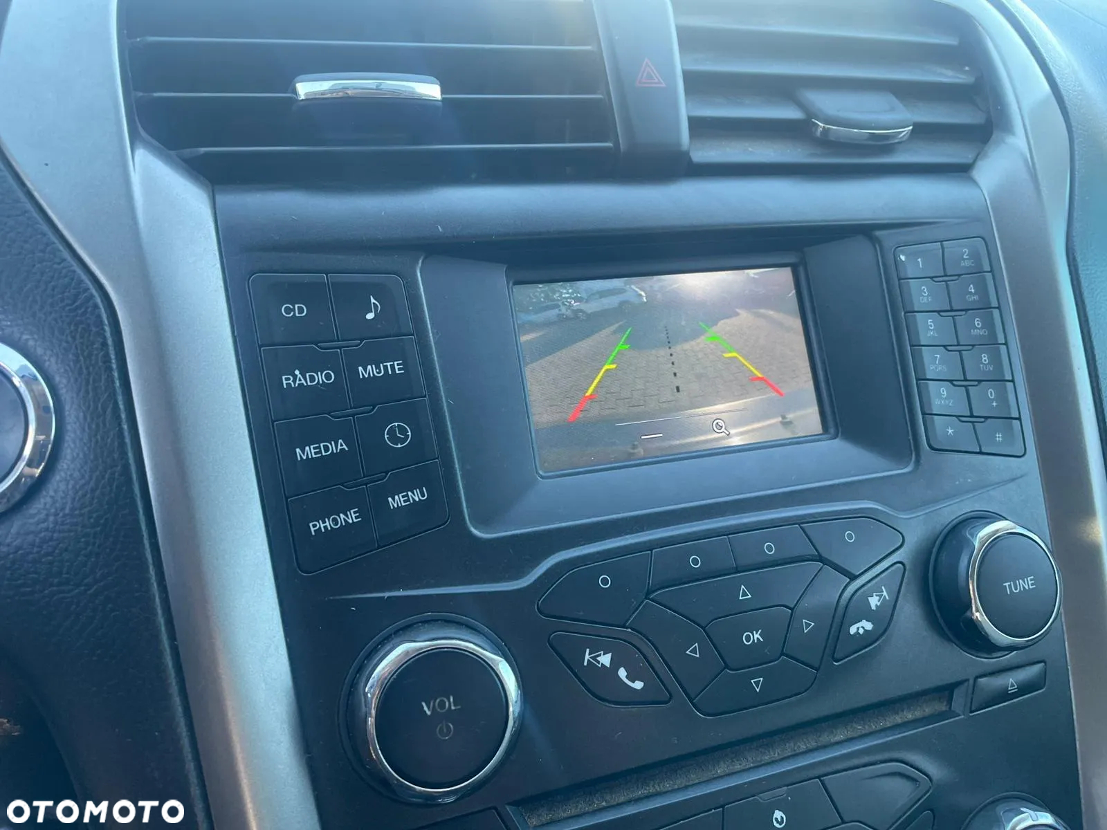 Ford Mondeo - 10