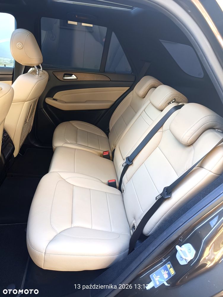 Mercedes-Benz ML 350 BlueTec 4-Matic - 16