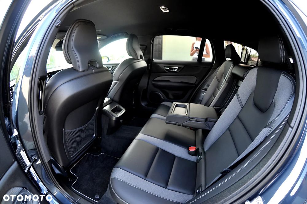 Volvo V60 B3 B Geartronic RDesign - 24