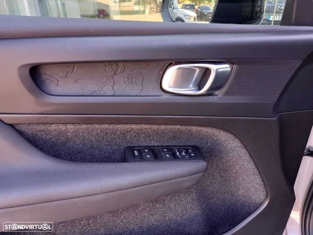 Volvo XC 40 Recharge Extended Range Core - 5