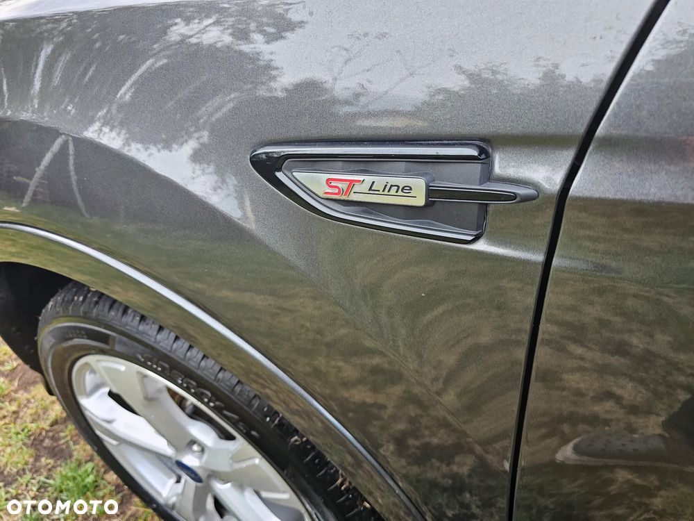 Ford Kuga 1.5 EcoBoost 2x4 ST-Line - 9