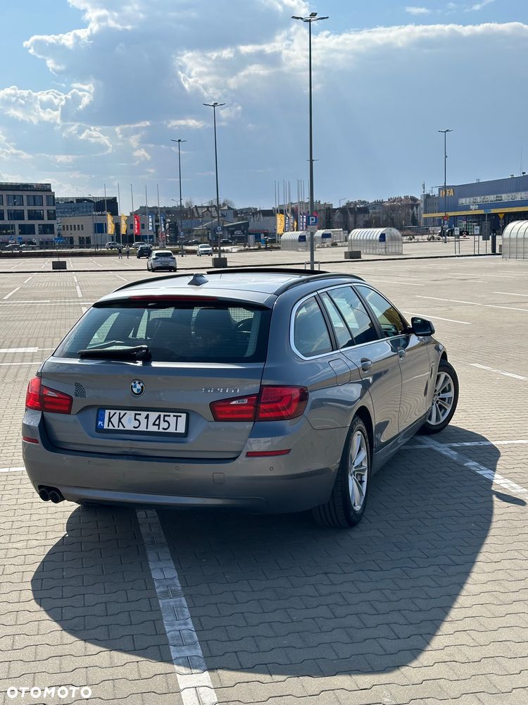 BMW Seria 5 520d Sport-Aut - 2