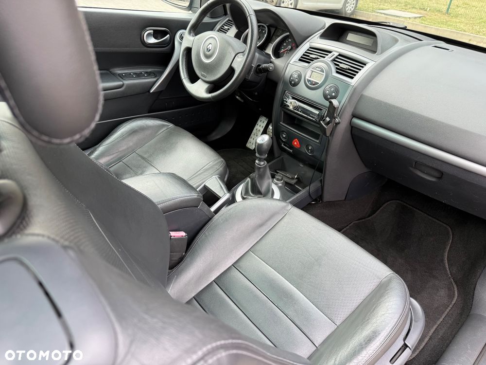 Renault Megane 2.0 Coupe-Cabriolet Luxe Privilege - 18