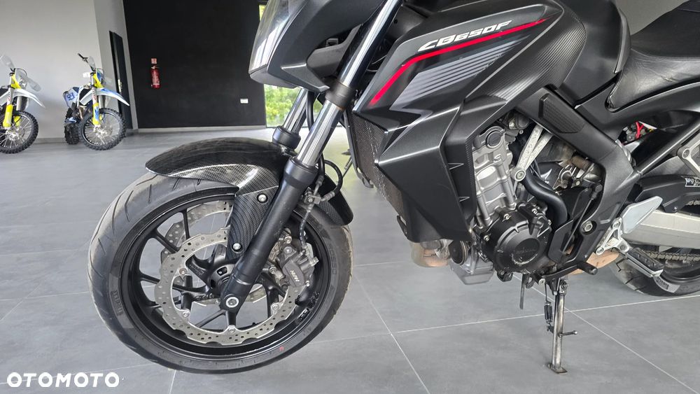 Honda CB - 3