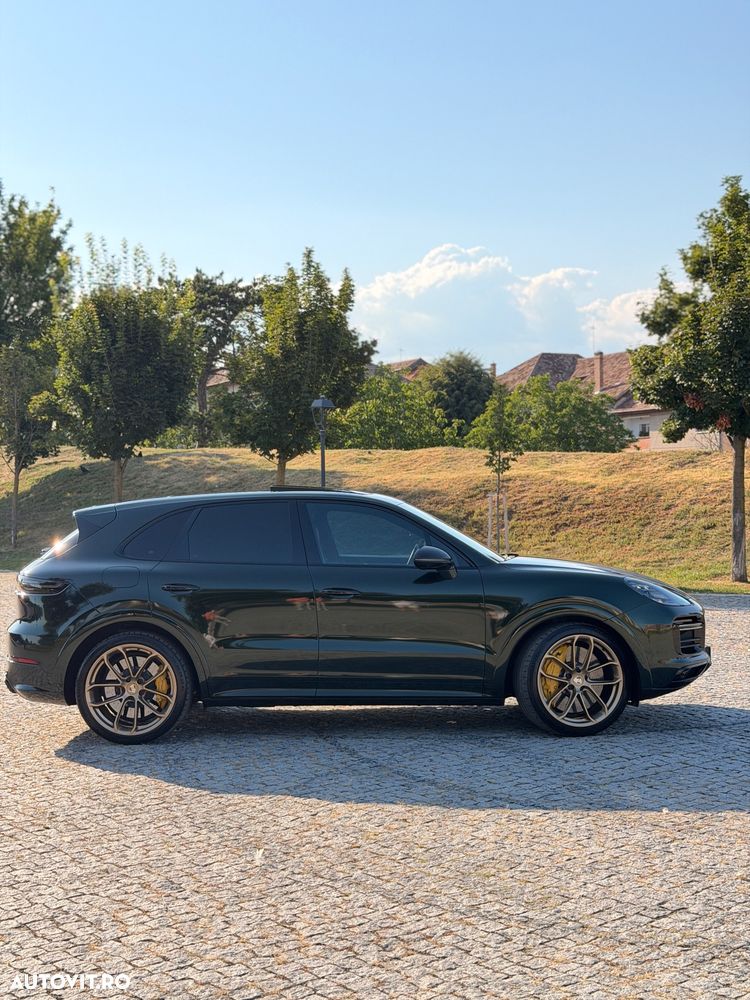 Porsche Cayenne - 3