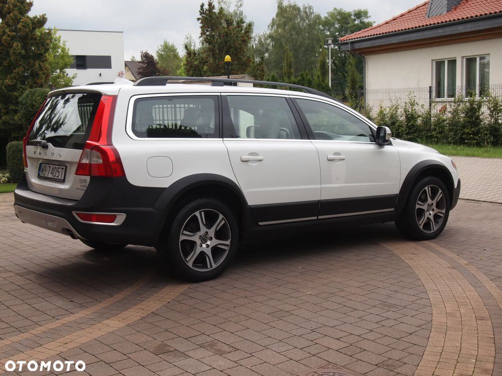 Volvo XC 70 D5 AWD Summum - 6