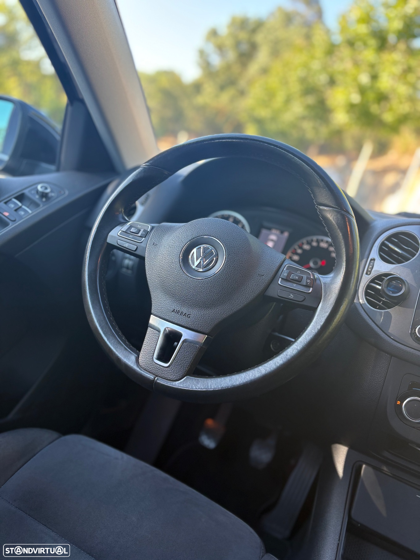 VW Tiguan 1.4 TSi Sport BlueMotion - 10
