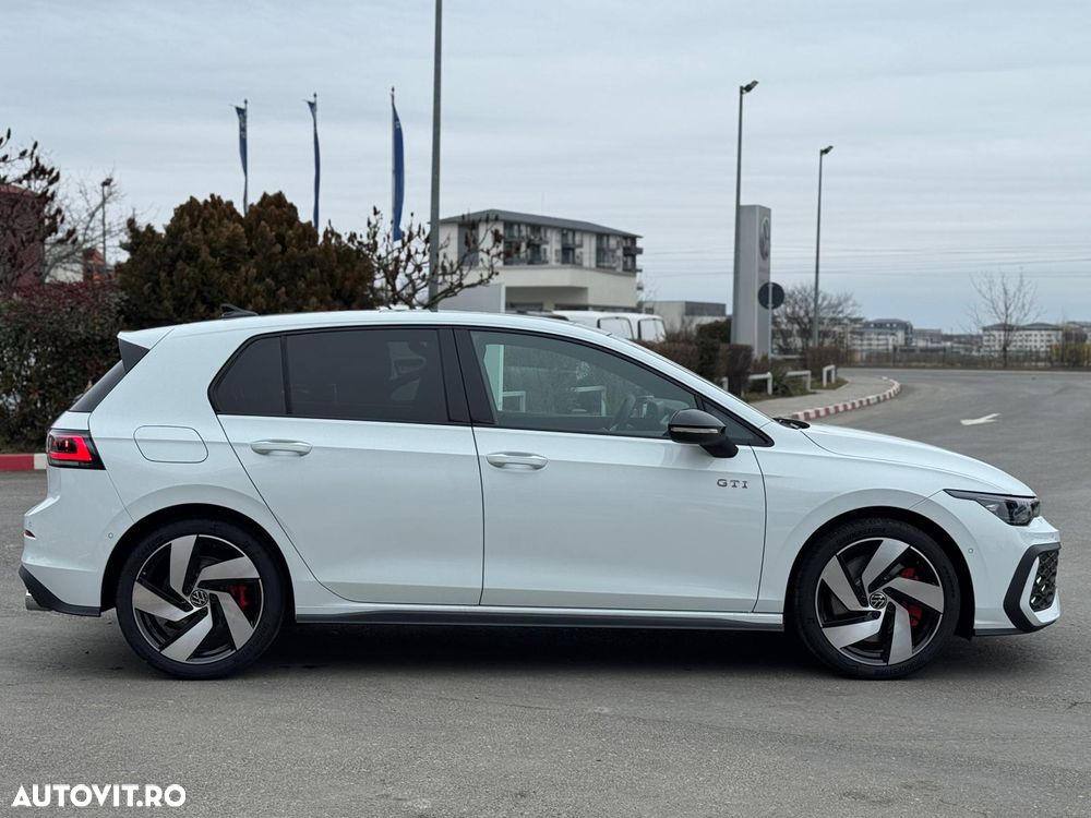 Volkswagen Golf GTI - 7