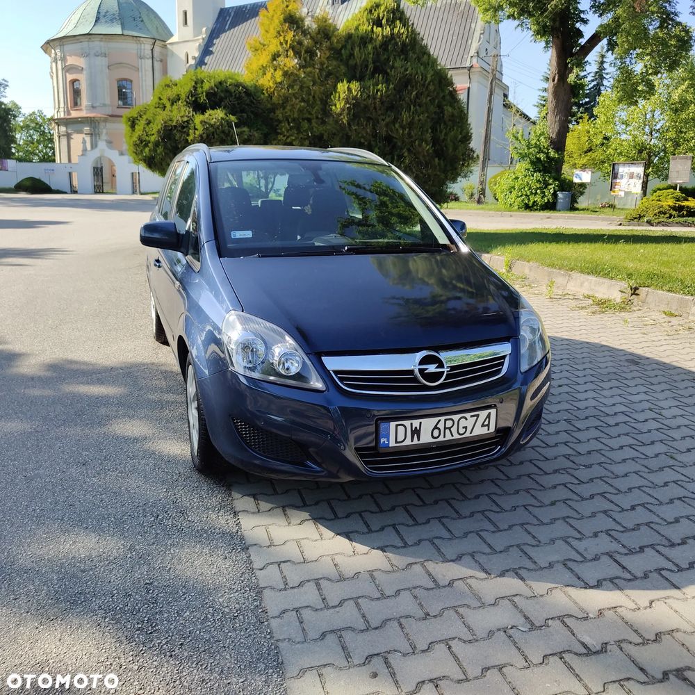 Opel Zafira 1.6 Cosmo EU5 - 1