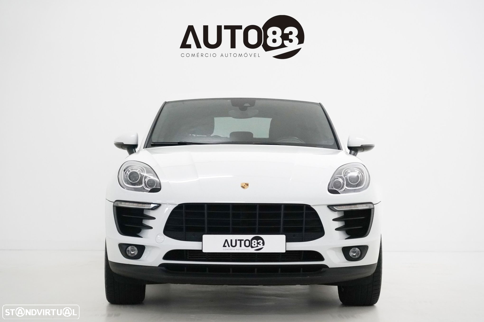 Porsche Macan Standard - 2