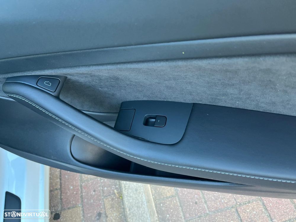 Tesla Model 3 Standard RWD Plus - 25