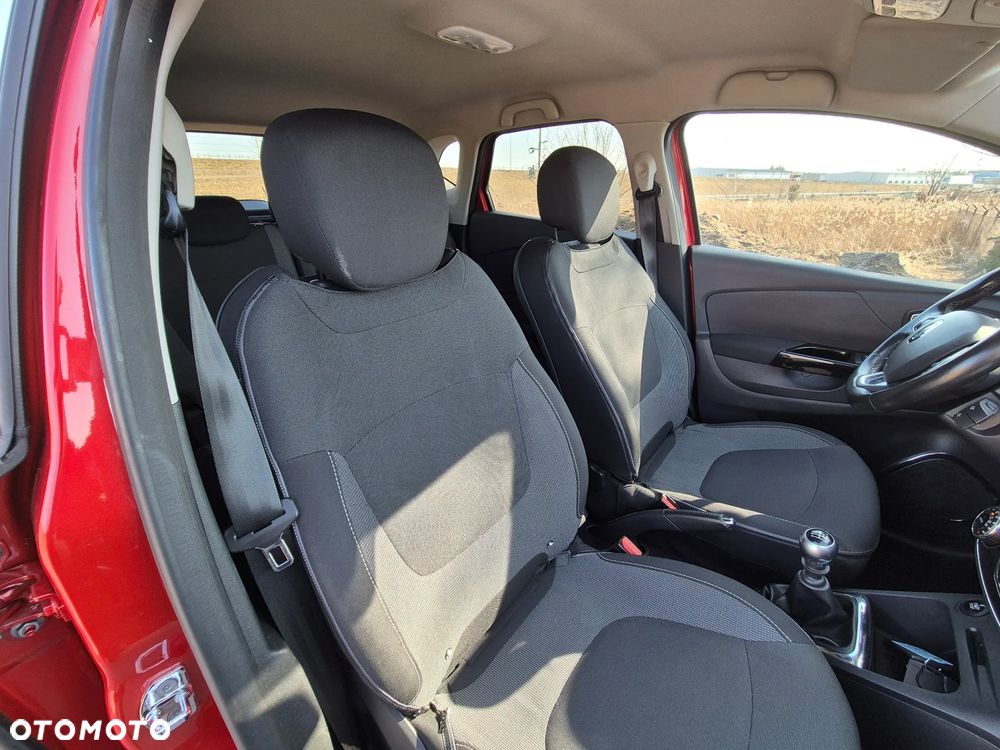 Renault Captur - 23