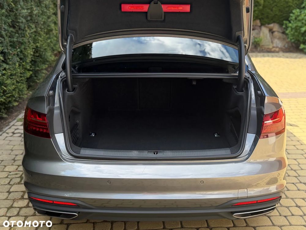 Audi A4 Limousine 35 TFSI Sport S tronic - 11